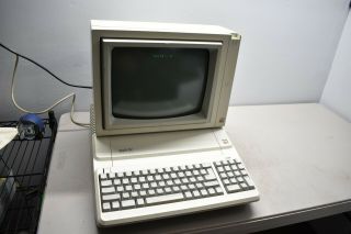 Vintage Apple Iie Computer & A2m6017 Monochrome Monitor - Powers On