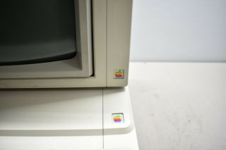 Vintage Apple IIe Computer & A2M6017 Monochrome Monitor - Powers On 6