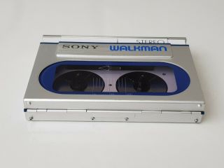 EXTREMELY RARE SONY WALKMAN PERSONAL CASSETTE PLAYER WM - 20 FULL METAL BODY 8