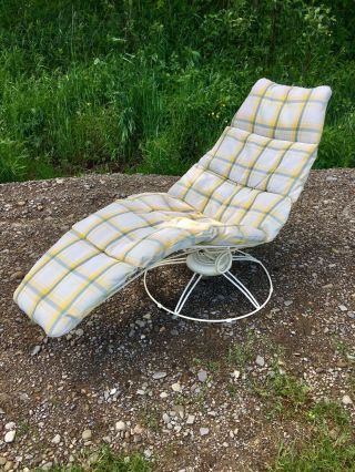 Hold Vintage Mid Century Homecrest Banana Lounge Chair