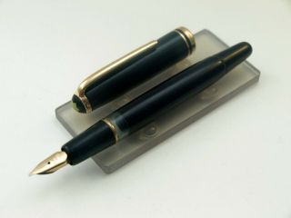 Montblanc 254 Piston Fountain Pen In Black - Vintage