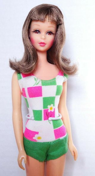 Stunning Vintage Brunette High Color Bend Leg Francie Doll w/Hair String 3