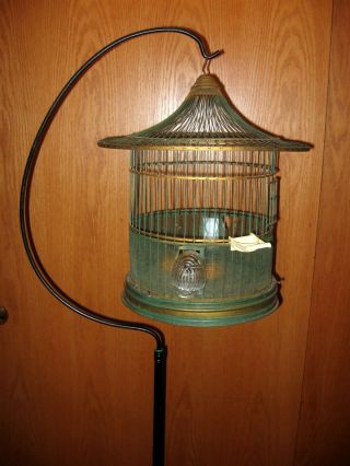 Unusual Antique Hendryx Canary Parakeet Bird Cage Glass Feeders Metal Stand