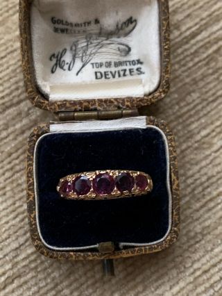 Antique Vintage 9ct Gold 5 Stone Garnet Ring