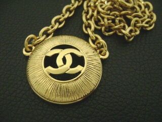 Auth Chanel Vintage Gold CC Round Chain Choker Necklace 2