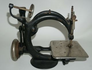 1800s Vintage Cast Iron Childs Toy Sewing Machine Willcox & Gibbs Ab14