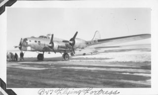 1944 - 5 Wwii Usaaf Atc 7th Fs Bismark Nd Airplane Photo B - 17 Flying Fortress