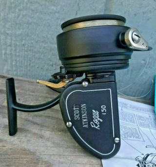 RARE Vintage The ROGUE Model 150 M - 150 Spinning Fishing Reel 2
