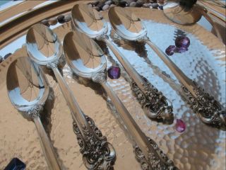 ONE LARGE OVAL SOUP SPOON DINNER WALLACE GRAND BAROQUE STERLING SILVER 7 