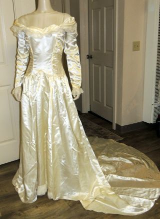 VTG 1930s EXQUISITE LUMINOUS LIQUID SATIN WEDDING BRIDAL GOWN/ TRAIN,  GLOVES 4