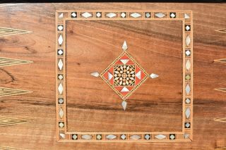 VINTAGE MOTHER OF PEARL & WOOD INLAY BACKGAMMON BOARD GAMES BOX 6