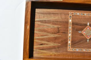 VINTAGE MOTHER OF PEARL & WOOD INLAY BACKGAMMON BOARD GAMES BOX 8