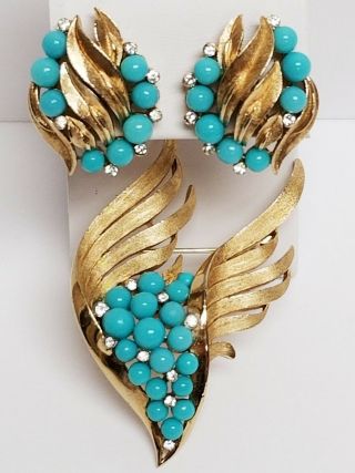 Vintage Crown Trifari Faux Turquoise & Rhinestone Brooch & Clip Earrings Set