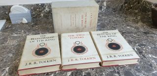 TOLKIEN: THE LORD OF THE RINGS - RARE 1st EDITION SET IN SLIPCASE 3