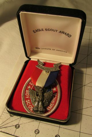 Vintage Bsa Award Boy Scout Stange 6b Eagle Medal,  Case And Patch