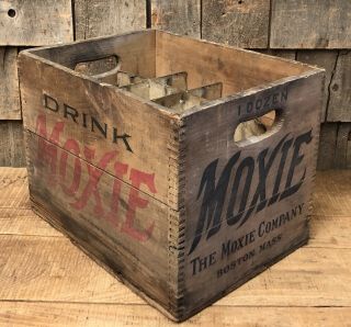 Rare Vintage Drink Moxie The Moxie Co.  Boston One Dozen Bottle Wooden Crate