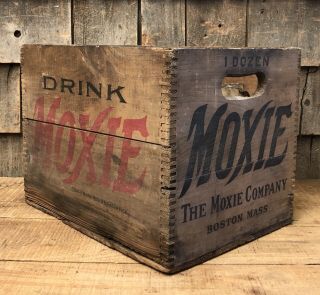 RARE Vintage DRINK MOXIE The Moxie Co.  Boston One Dozen Bottle Wooden Crate 2