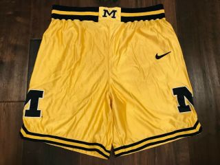 Michigan Wolverines Basketball Shorts Vintage 90 