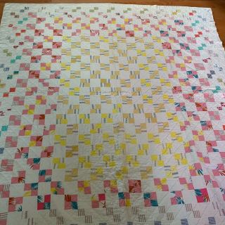 Vintage 1950 ' s Handmade Hand Quilted Four Patch Hawaiian Quilt - 77 