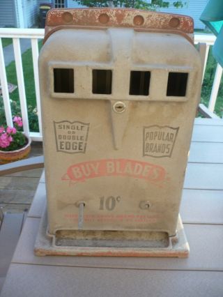 Vintage Gillette Razor Blade 10 Cent Vending Machine Counter Top