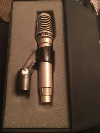 Vintage Akg D - 200e Dynamic Microphone In Case