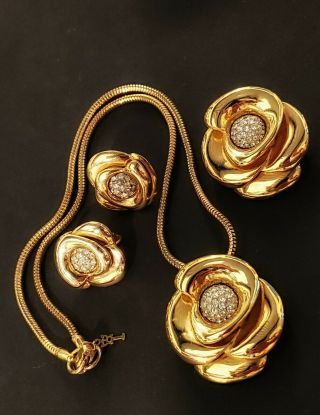 Rare Crown Trifari Gold Rhinestone Rose Parure Set Necklace Earrings Brooch