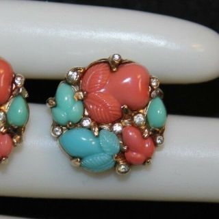 RARE SIGNED CROWN TRIFARI MOLDED GLASS ACORN EARRINGS AND STUNNING 8