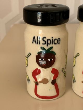 VINTAGE BLACK AMERICANA CHEF And COOK SPICE SHAKER SET OF SIX With RACK 2