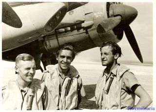 Press Photo: Jovial Luftwaffe Afrika Korps Airmen Posed By Their Ju - 88 Bomber