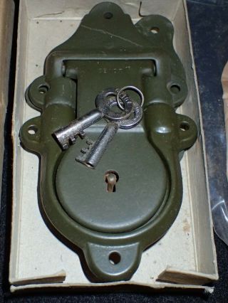 WWII US Foot Locker Trunk Replacement Hardware Set w/ keys & rivets 1943 - NOS 3