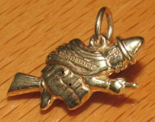 Vintage 9ct Yellow Gold Hollow (0.  6g) Witch On Broomstick Charm/pendant