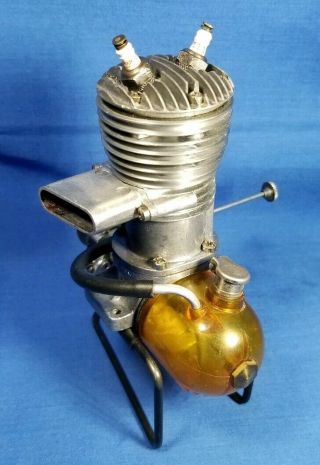 Vintage Cyclone 65 Twin Plug Model Spark Ignition CL/UC Tether Car Engine 5