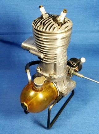 Vintage Cyclone 65 Twin Plug Model Spark Ignition CL/UC Tether Car Engine 6