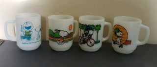 4 Vintage Fire King Anchor Hocking Snoopy Milk Glass Mugs