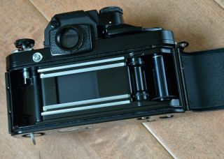 Nikon RARE F2SB BODY MINTY 1977 BLACK Pro Level 35mm Camera DP - 3 Finder 10