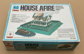 Vintage Ho House Afire Vintage Renwal Kit 460 Unassembled & Complete