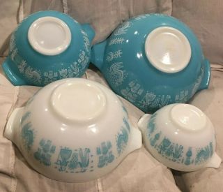 Vintage Pyrex 4pc Set Nesting Mixing Bowls 4pc Set Teal / Baby Blue Ex,