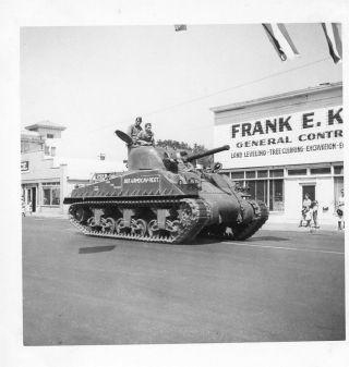 Org Wwii Photo: Us M4 Sherman Moving Down Roadway 307 Armd Cav Reg