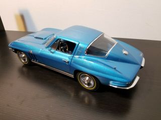 RARE GMP 1965 Chevrolet Corvette Masterpiece 1/18 diecast model 5