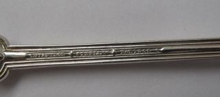 (1) TIFFANY Sterling SHELL & THREAD 4 - Tine Pastry Fork 6 