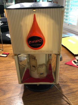 Vintage Circa 1950’s Zippo Lighter Advertising Display Case Lighted And Moves