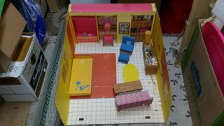 Vintage 1962 Cardboard Fold & Carry Barbie Dream House 816 Assembly Instructions
