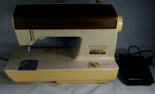 Vintage Singer Creative Touch Fashion Sewing Machine 1036 W/ Foot Pedal