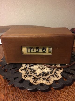 Lawson Electric Clock Model P40 / 219 Art Deco Vintage Mid Century Rare