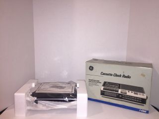 Ge Clock Radio Fm/am Cassette Recorder Alarm Vintage Wood Grain Black 7 - 4956