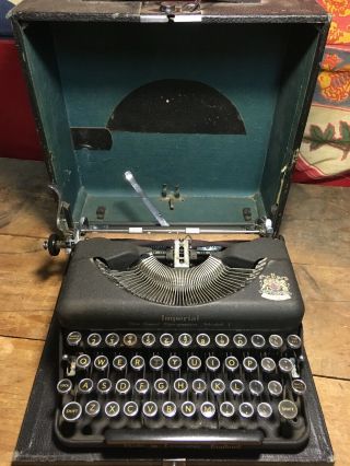 1947 Imperial Good Companion Model T Vintage Typewriter Made In England