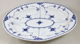 VINTAGE ROYAL COPENHAGEN BLUE FLUTED HALF LACE OVAL PLATTER/SERVING DISH 628 3