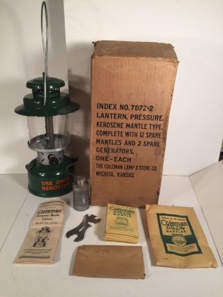 Vintage Coleman Lantern Model 237 B - 1947 - Only Kerosene.  Old Stock