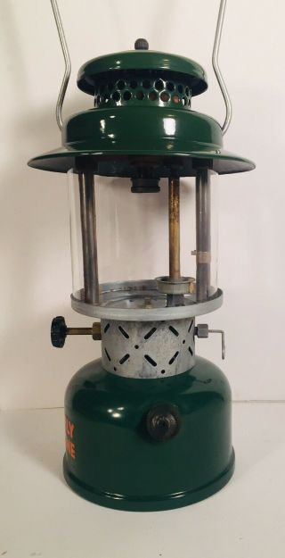 Vintage Coleman Lantern Model 237 B - 1947 - Only Kerosene.  Old Stock 4