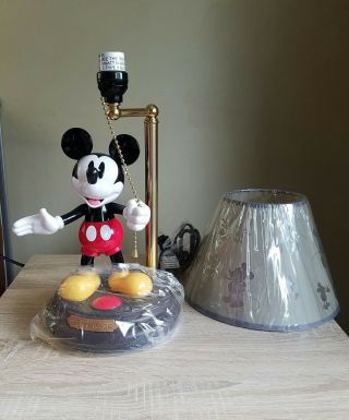 Vintage Disney Mickey Mouse Animated Talking Table Lamp With Shade